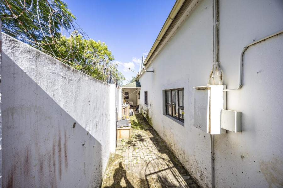 6 Bedroom Property for Sale in King Williams Town Central Eastern Cape